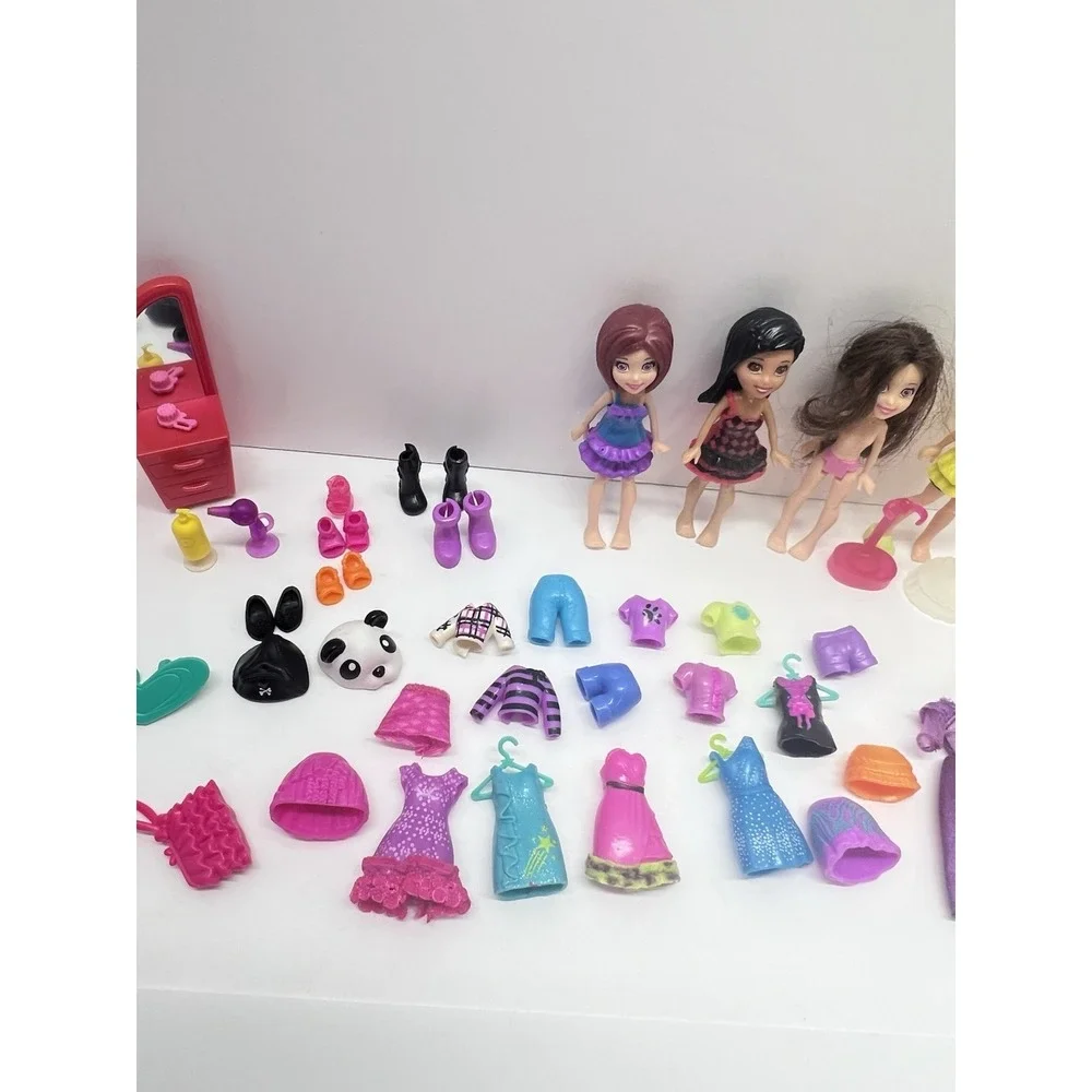 Mini Barbie Lot 2010 4 Dolls 4" And Clothes, Shoes & Accessories 59 Pieces - Picture 4 of 5